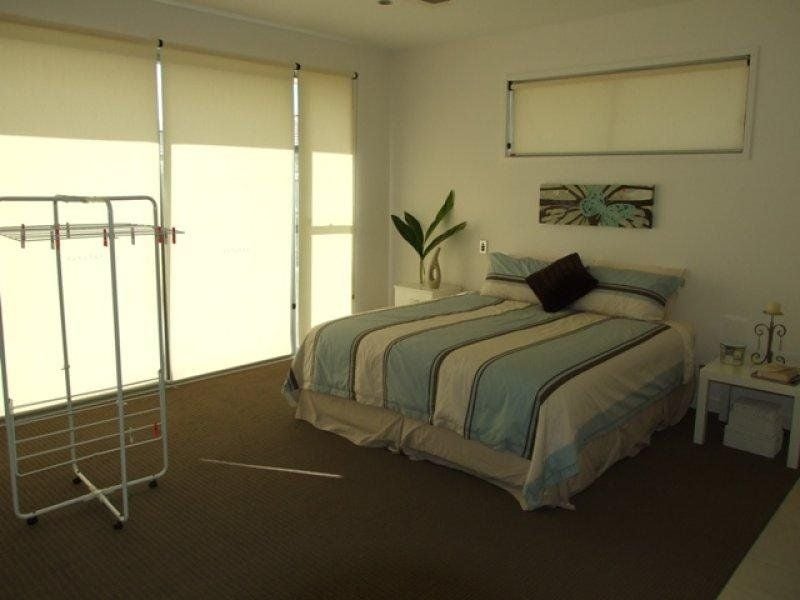 39 Tarawa Street KAWANA ISLAND QLD, Kawana Island - Thumbnail 3