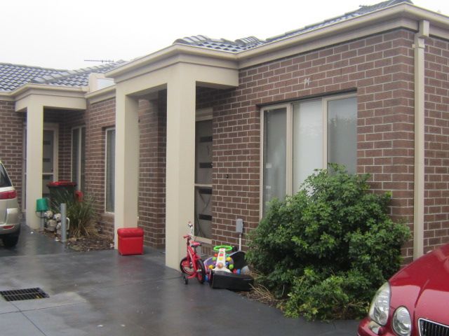 Close to Craigieburn Central