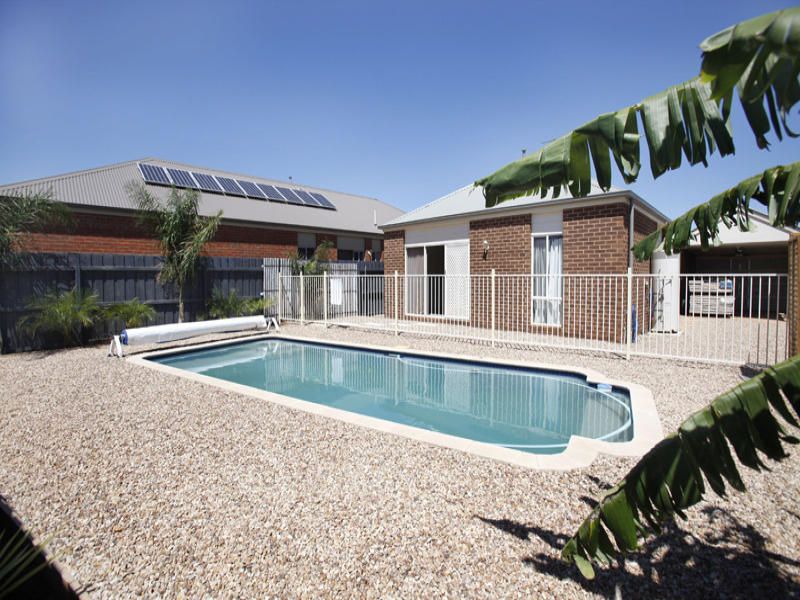 9 Caribou Place, Point Cook - Thumbnail 3