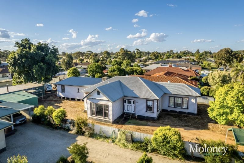 Real Estate For Sale 77 Hume Street Corowa , NSW