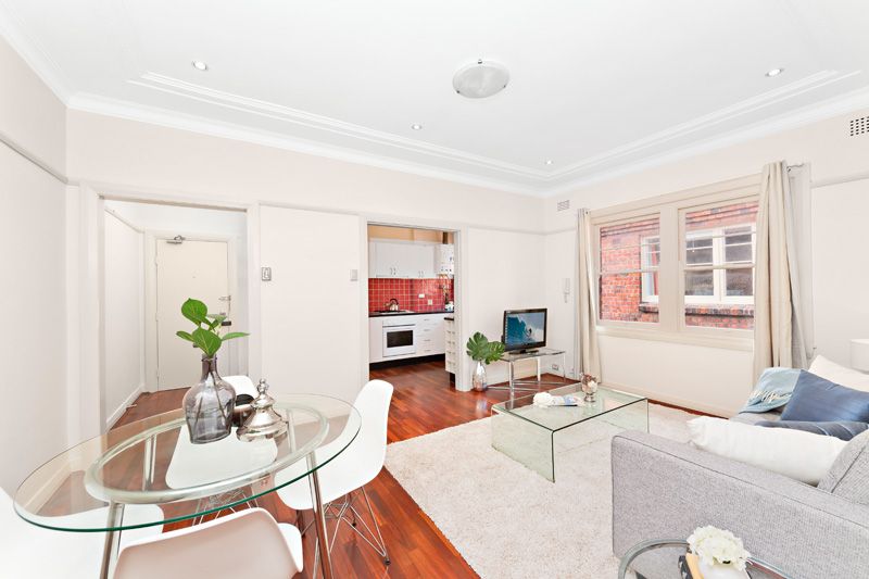 SOLD - Top Floor Apartment in Parkside Setting