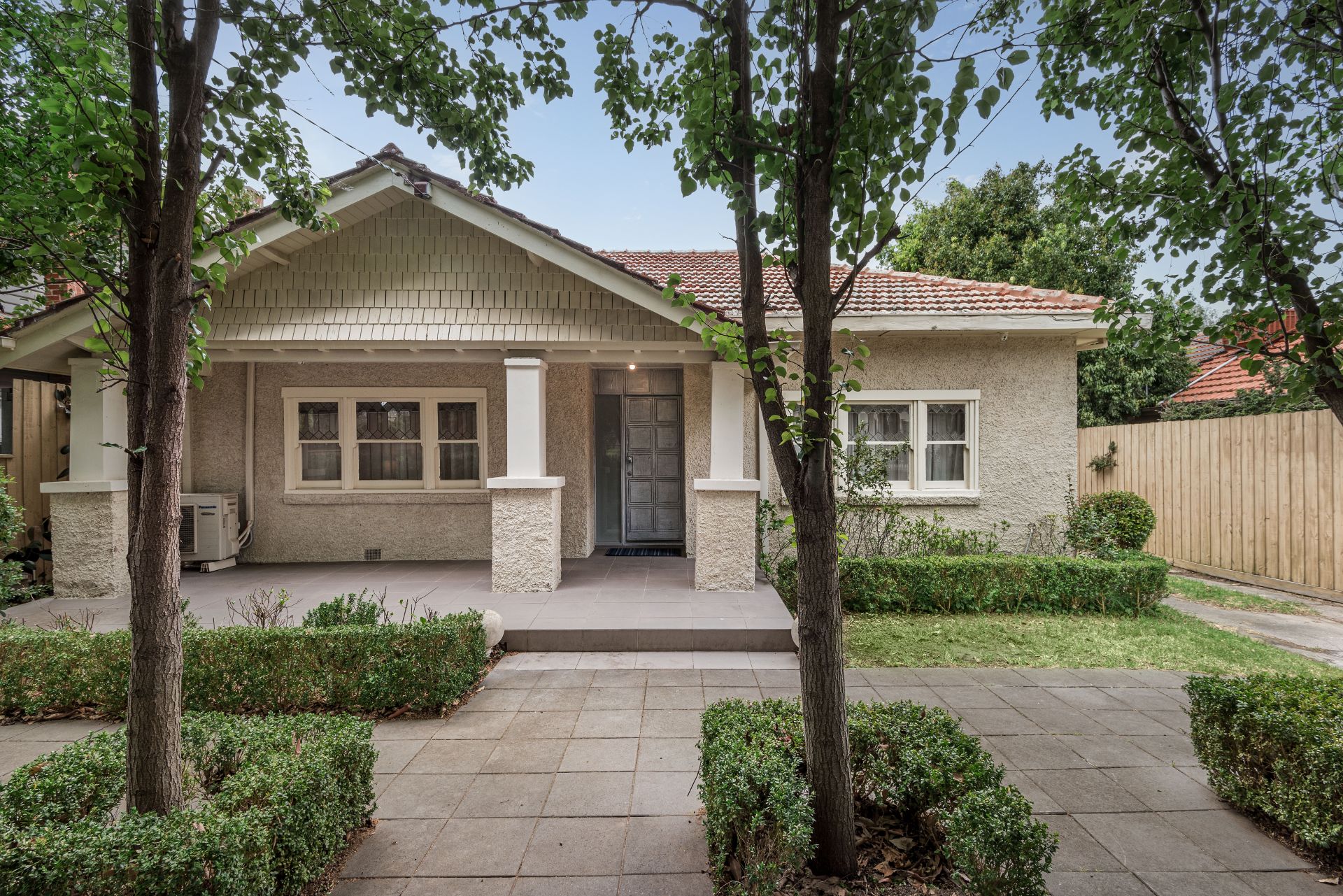 Kay & Burton 5 Xavier Avenue, Hawthorn