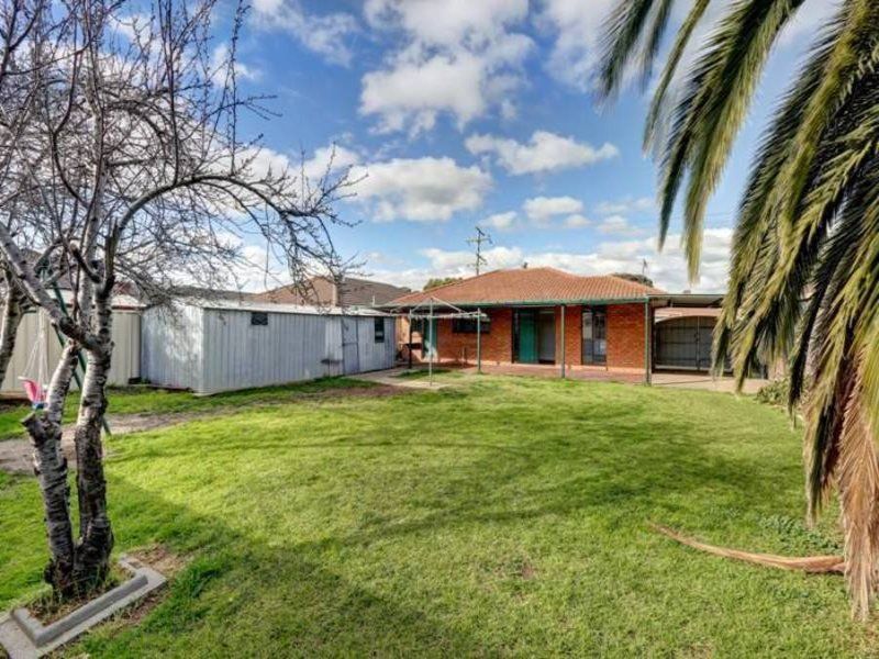 24 Edwards Drive, Altona Meadows - Thumbnail 4
