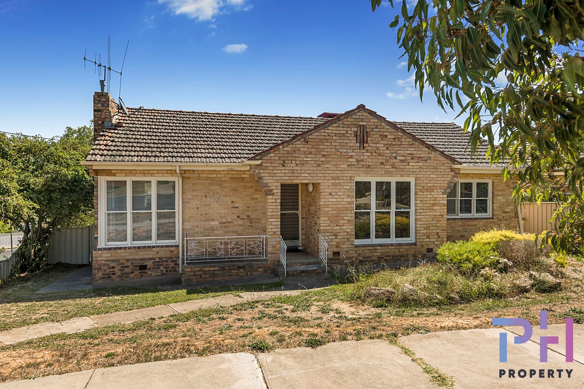 216 Neale Street FLORA HILL VIC