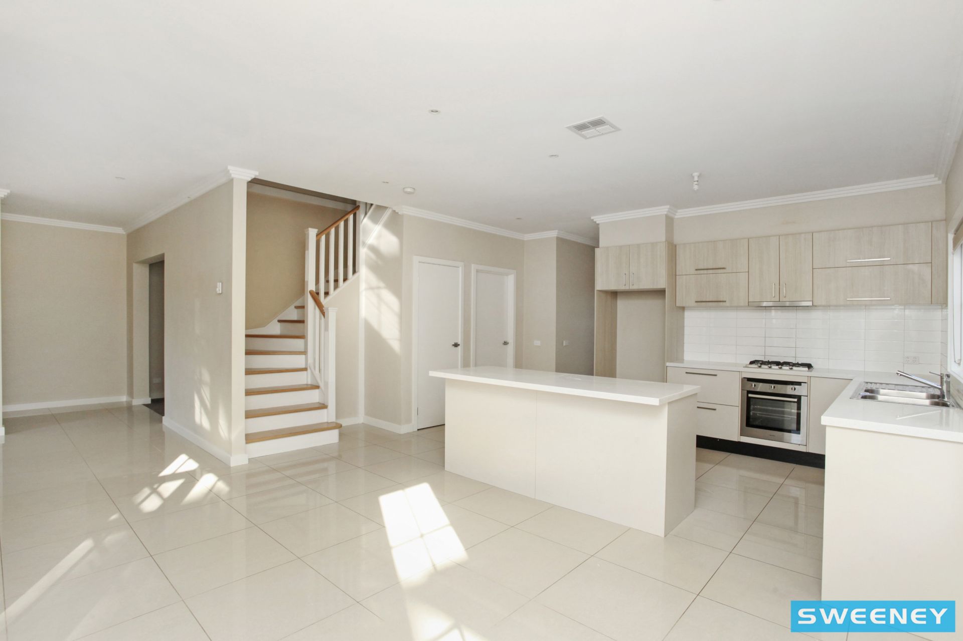 8/7 Toolondo Close, Caroline Springs - Thumbnail 4