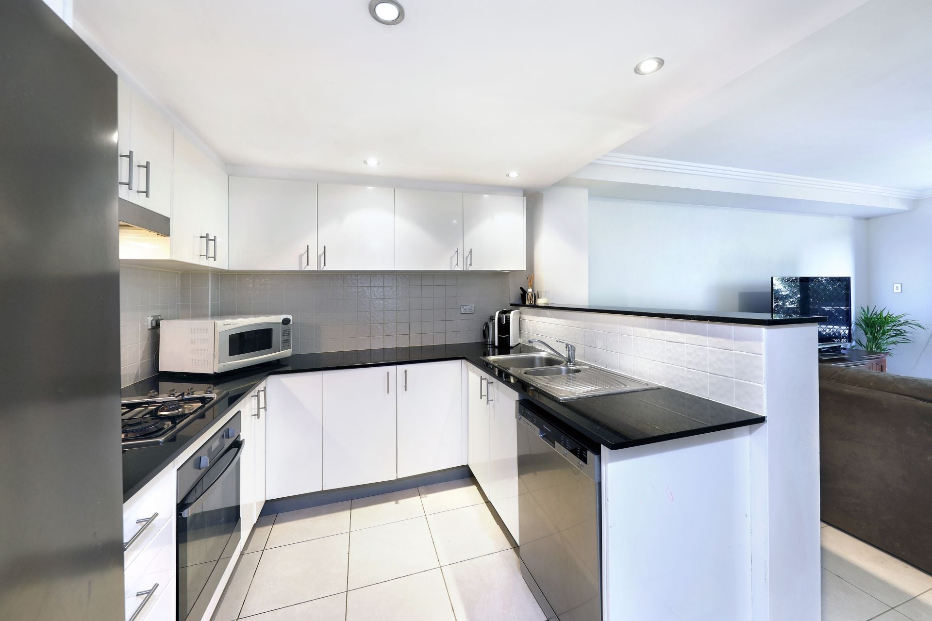 45/8-12 Wandella Road, Miranda, Miranda - Thumbnail 2