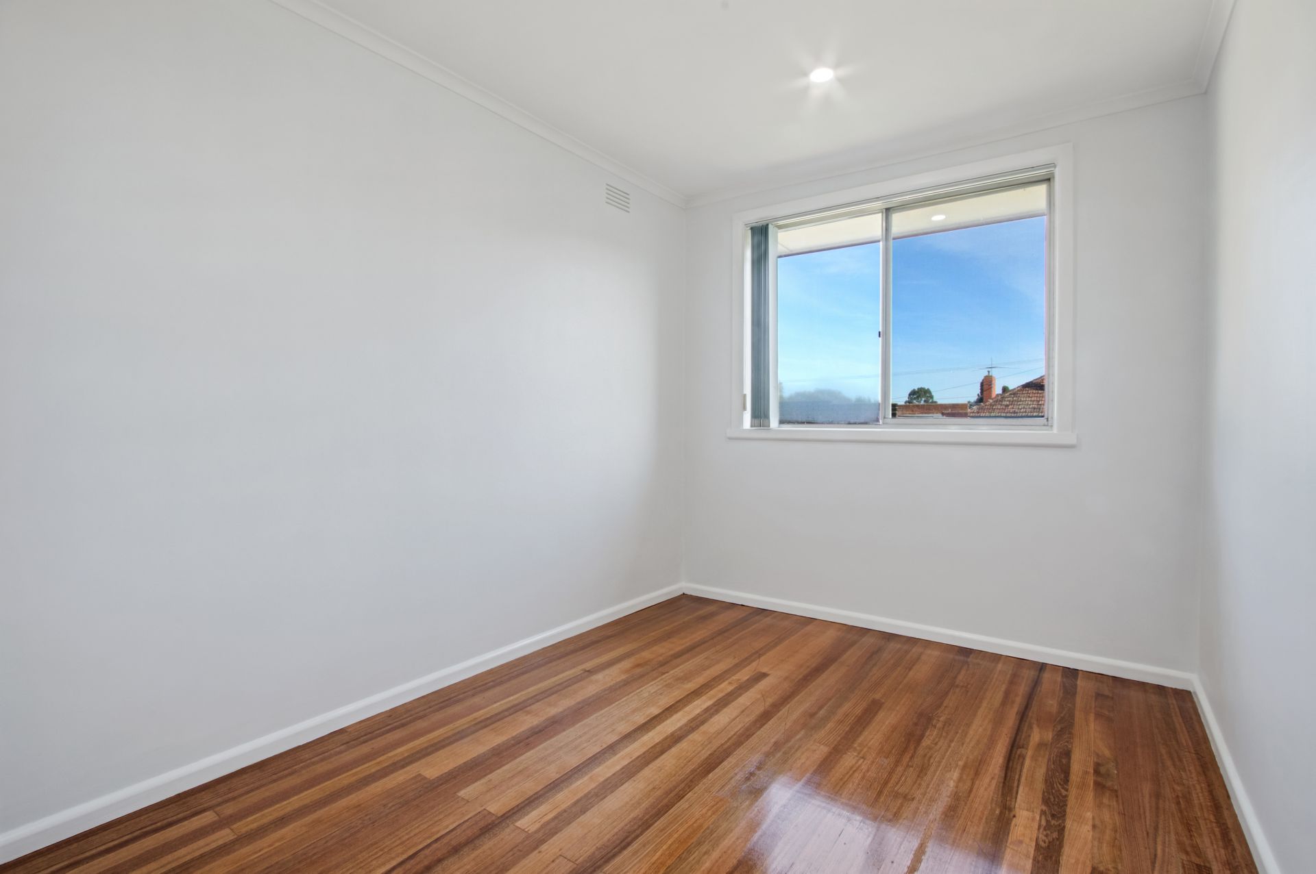Fully Renovated 2-Bedroom Unit!