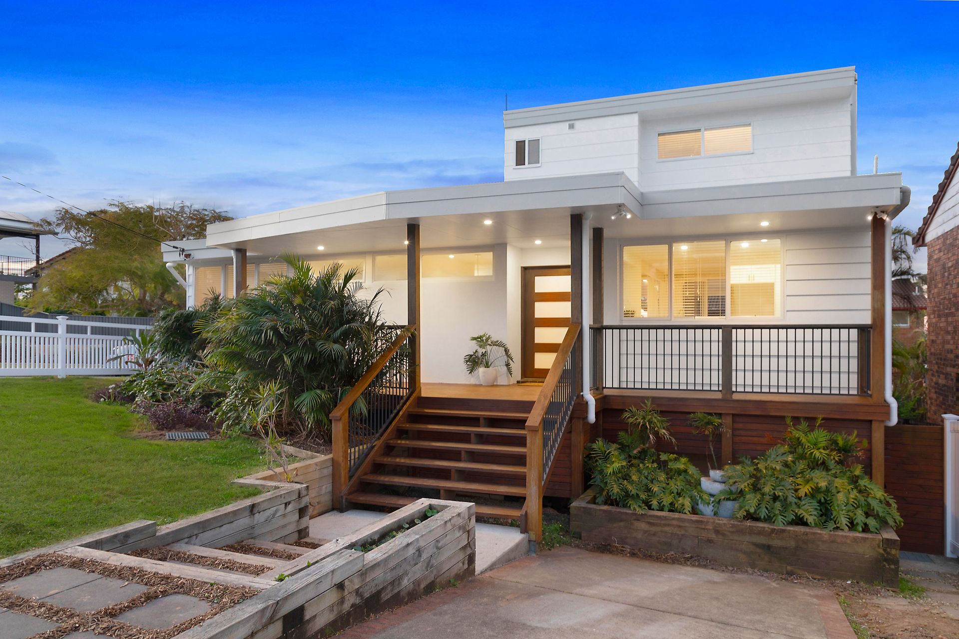 11 Curzon Avenue, Bateau Bay Whiteman Property