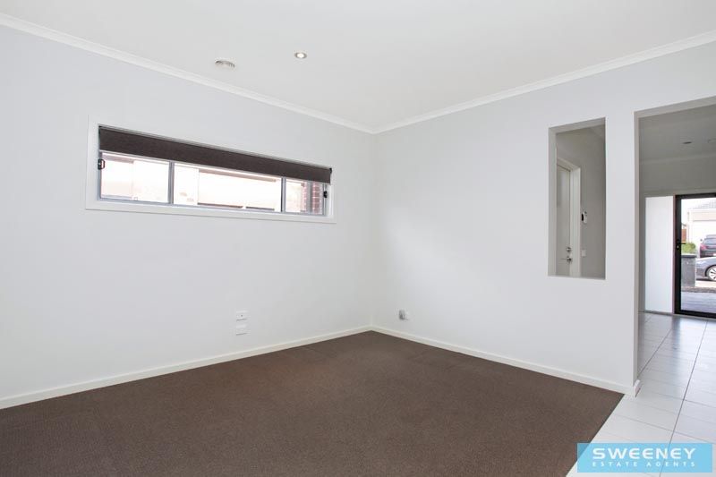 55 Kororoit Approach, Caroline Springs - Thumbnail 7