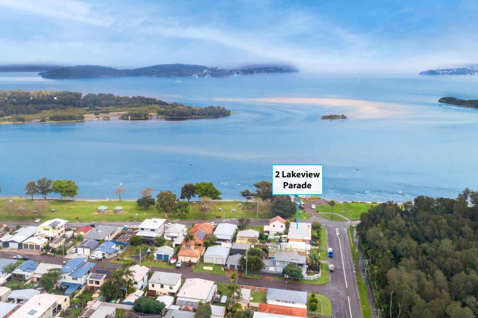 2 Lakeview Parade, Pelican - Thumbnail 2
