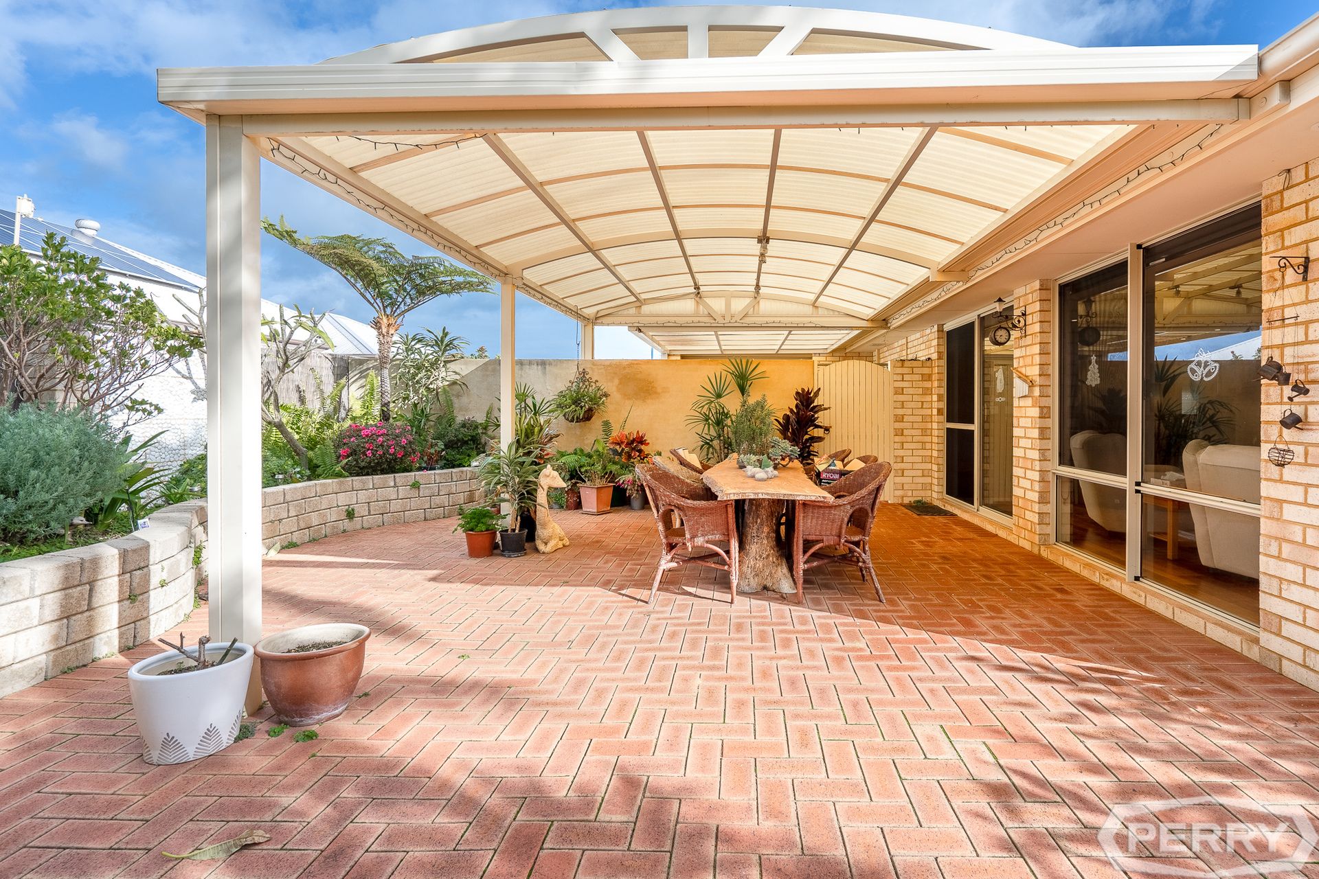 66 Albany Drive, Dawesville H.& N. PERRY