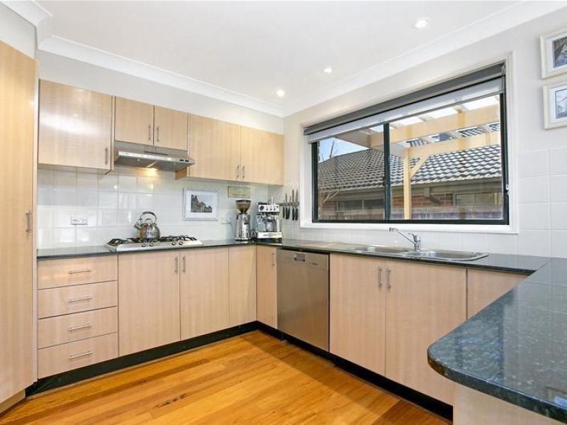30 Paperbark Crescent BEAUMONT HILLS NSW, Beaumont Hills - Thumbnail 3