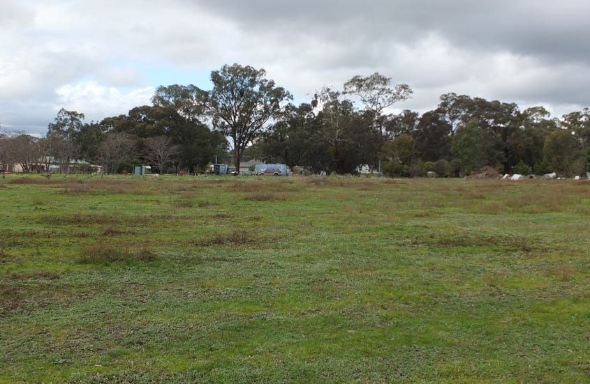 Real Estate For Sale C/A 3/ Ryans Street Redbank , VIC