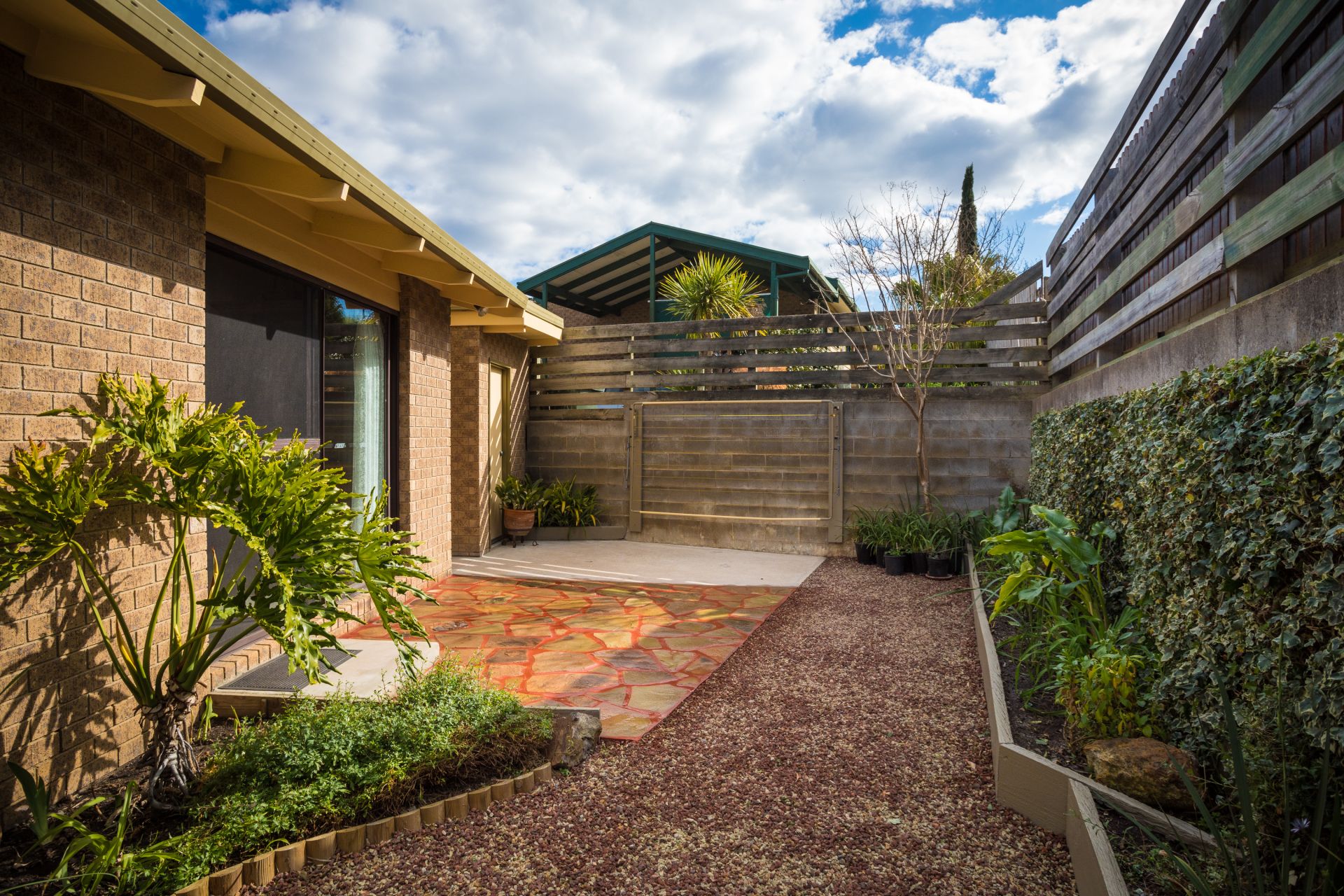 7/10 Quondola St, Pambula