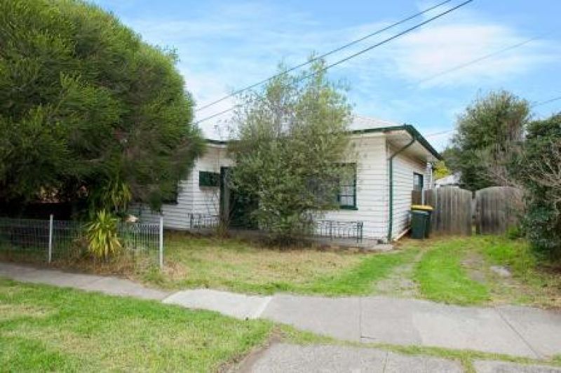 51 Cypress Avenue, Brooklyn - Thumbnail 2