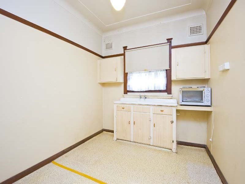 12 Heath Street AUBURN NSW, Auburn - Thumbnail 3