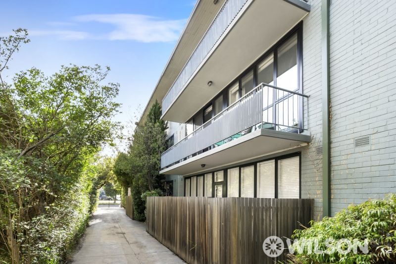 6/133 Brighton Road, Elwood