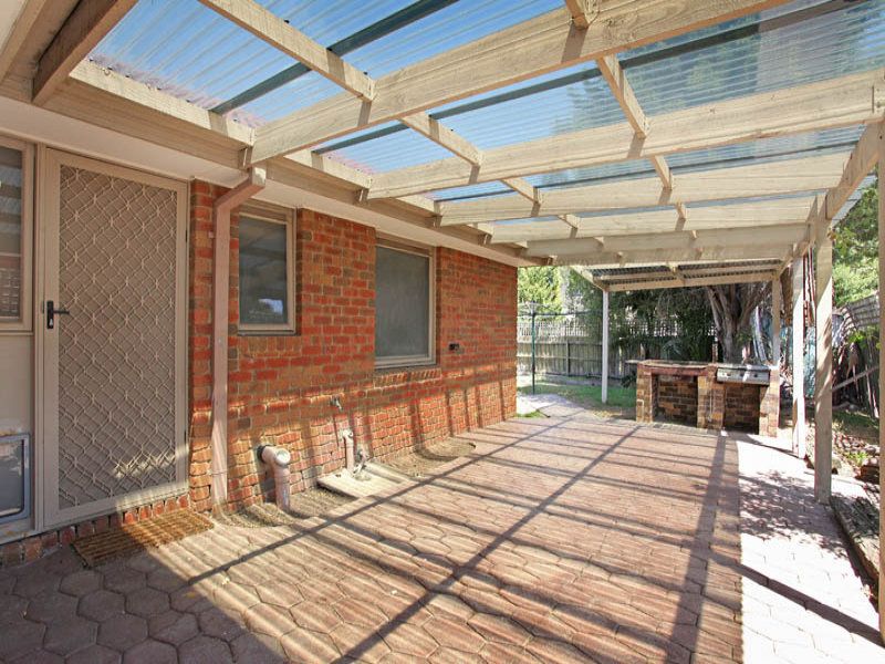 37 Prince Albert Crescent, Taylors Lakes - Thumbnail 7