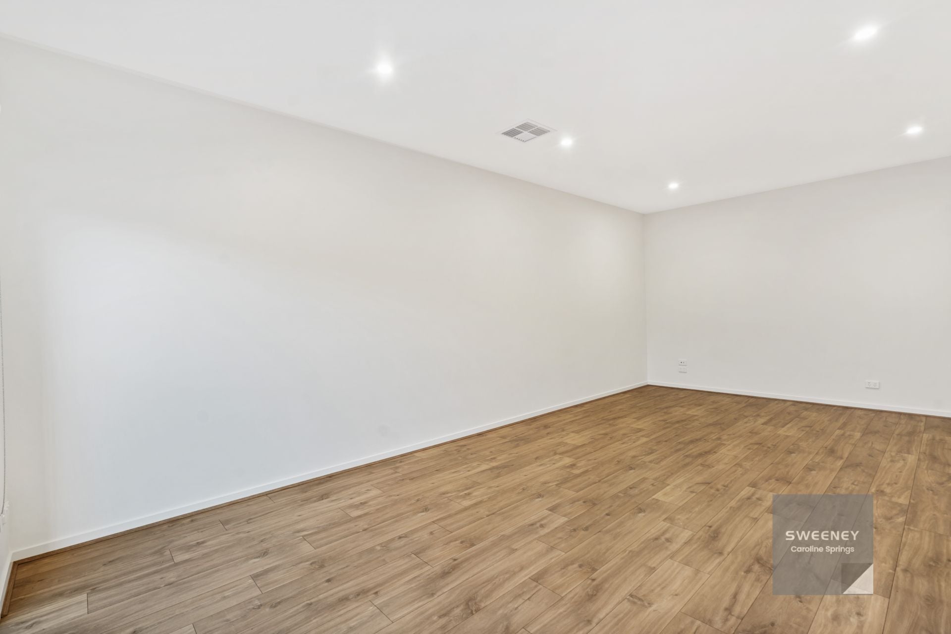 70 Featherwood Drive, Aintree - Thumbnail 8