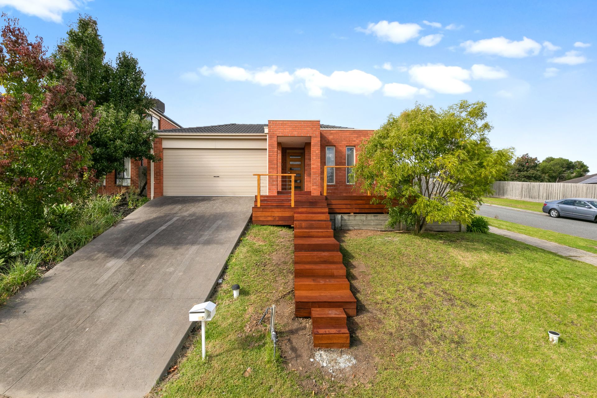 15 Yellow Gum Drive, Pakenham OBrien Real Estate