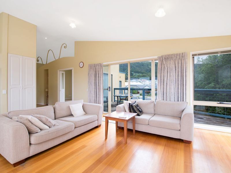11 Outlook Road, Apollo Bay, VIC, Apollo Bay - Thumbnail 3