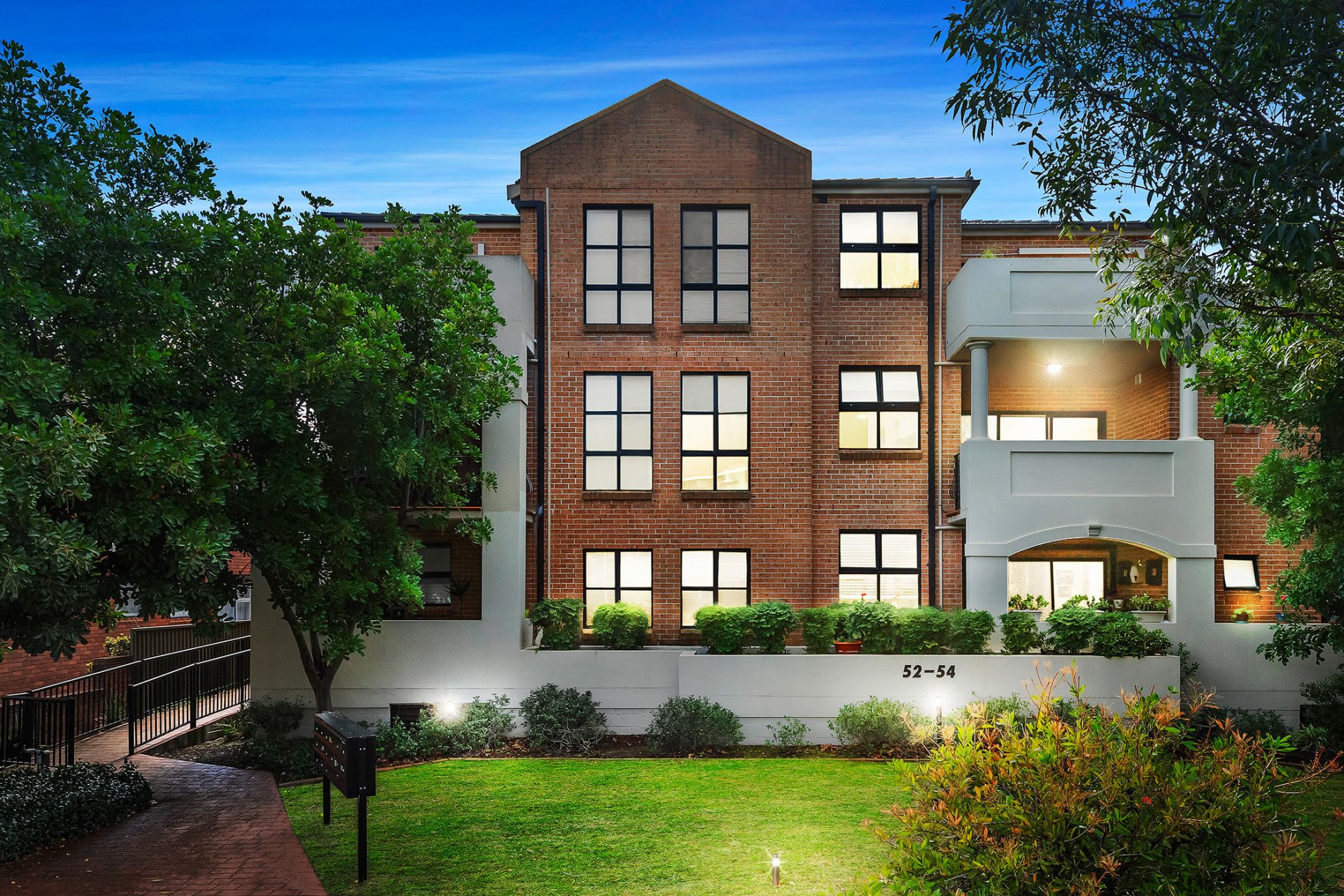 Real Estate For Sale 9/5254 Banks Street Monterey , NSW