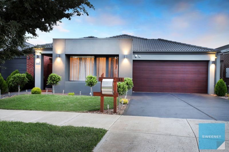 33 Annecy Boulevard, Fraser Rise - Thumbnail 2