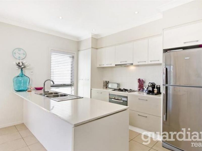 24 Riverbank Drive KELLYVILLE RIDGE NSW, Kellyville Ridge - Thumbnail 4