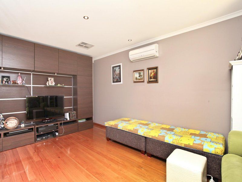 3 Dodd Lane, Caroline Springs - Thumbnail 5