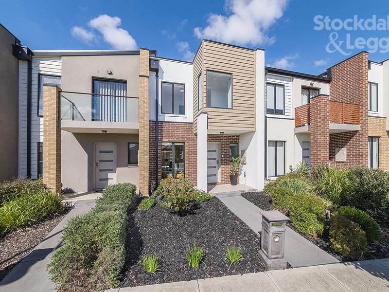 31 McCubbin Way MERNDA, Mernda - Thumbnail 3