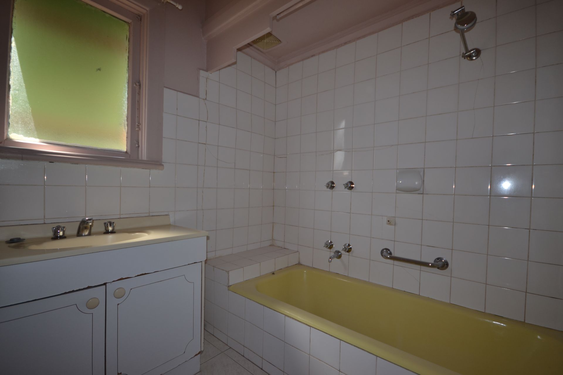 RECENTLY RENOVATED AND READY FOR YOU TO MOVE INTO NOW!