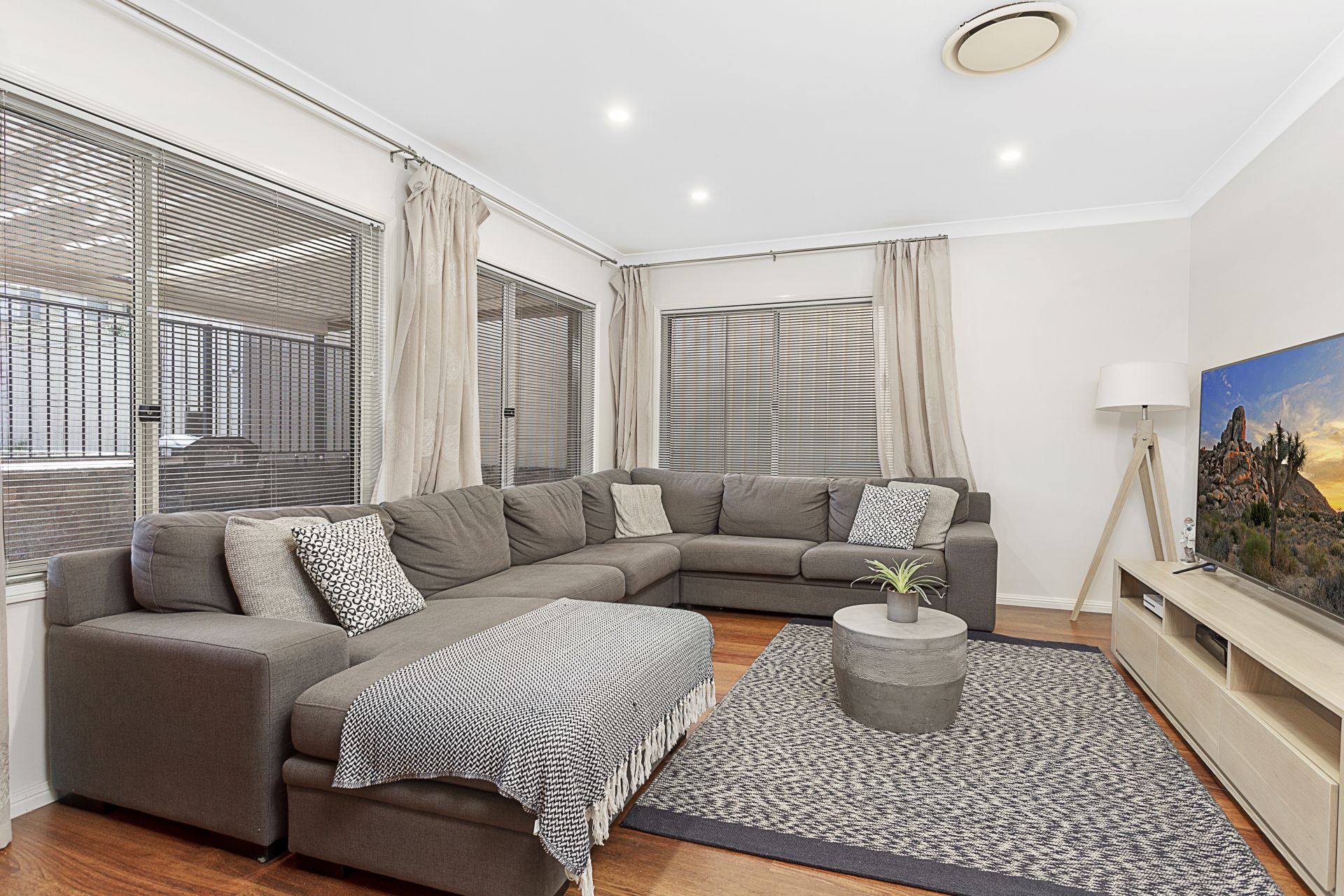 39 Orleans Way Castle Hill NSW, Castle Hill - Thumbnail 4