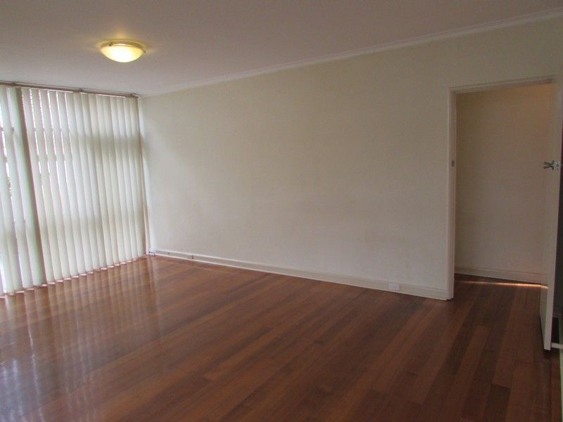 **Great Location in Picturesque Street**