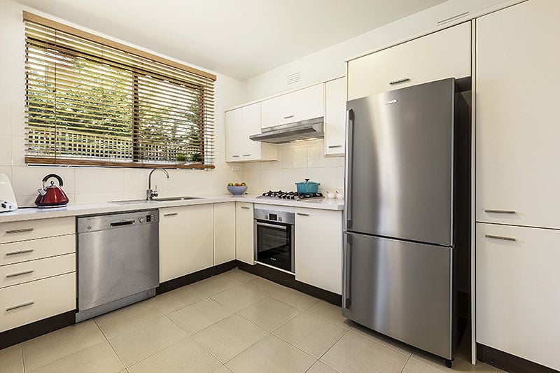 1/89 Manningtree Road, Hawthorn - Thumbnail 2