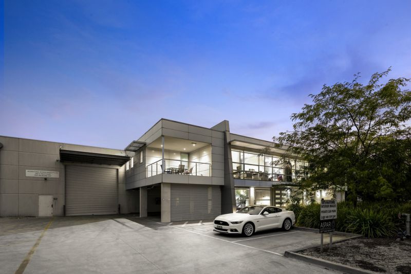 8 Phillip Court, Port Melbourne - Thumbnail 4
