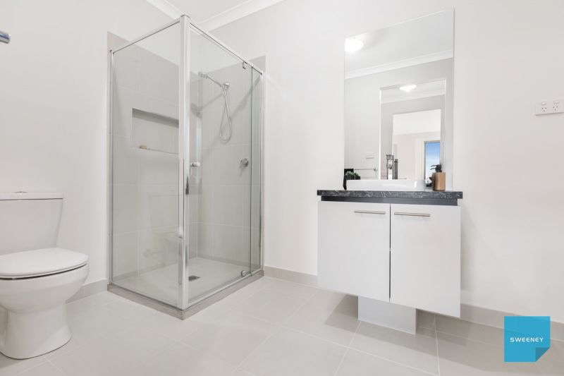 28 Lagoon Drive, Aintree - Thumbnail 7