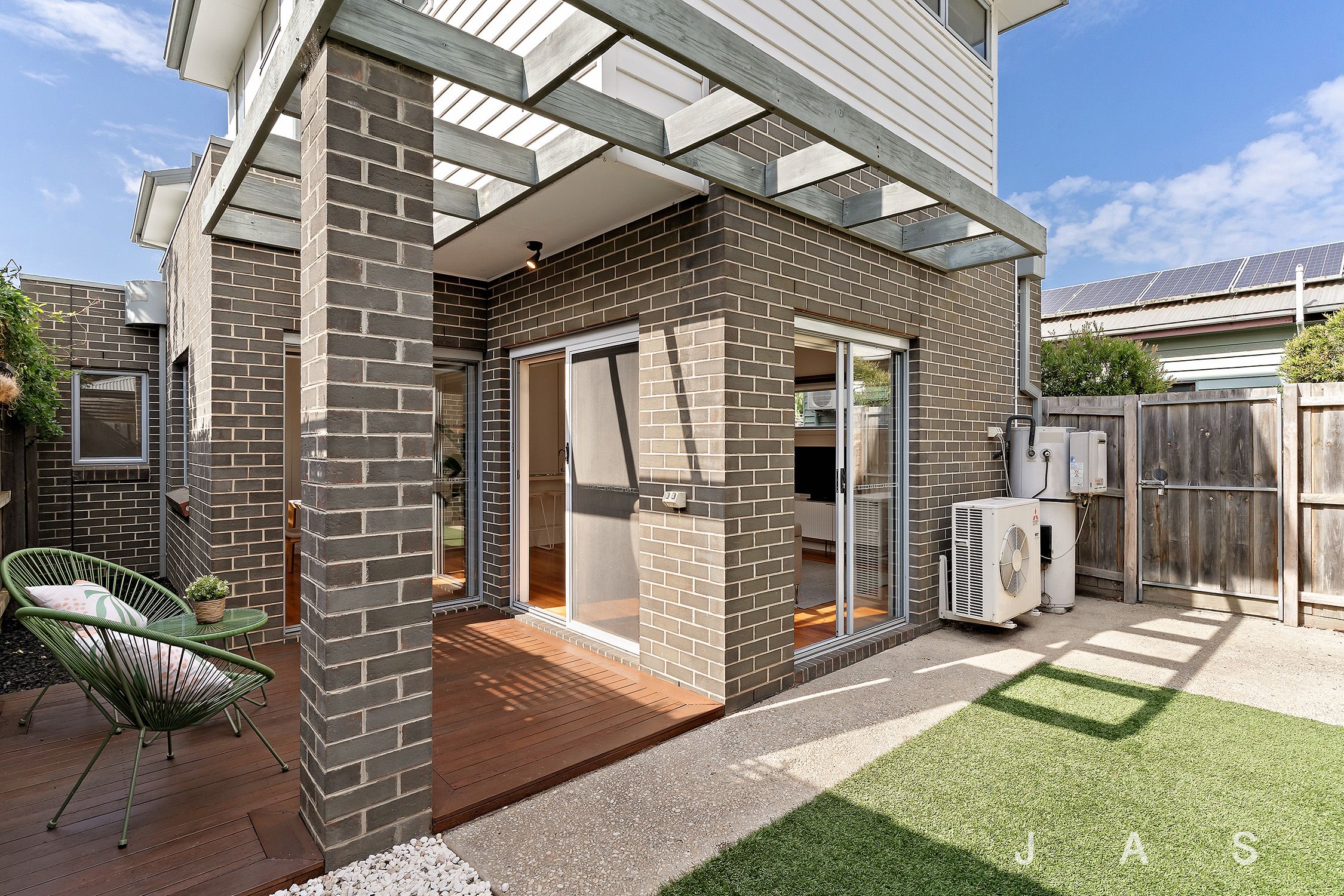 2/41 Cowper Street Footscray VIC, Footscray - Thumbnail 2