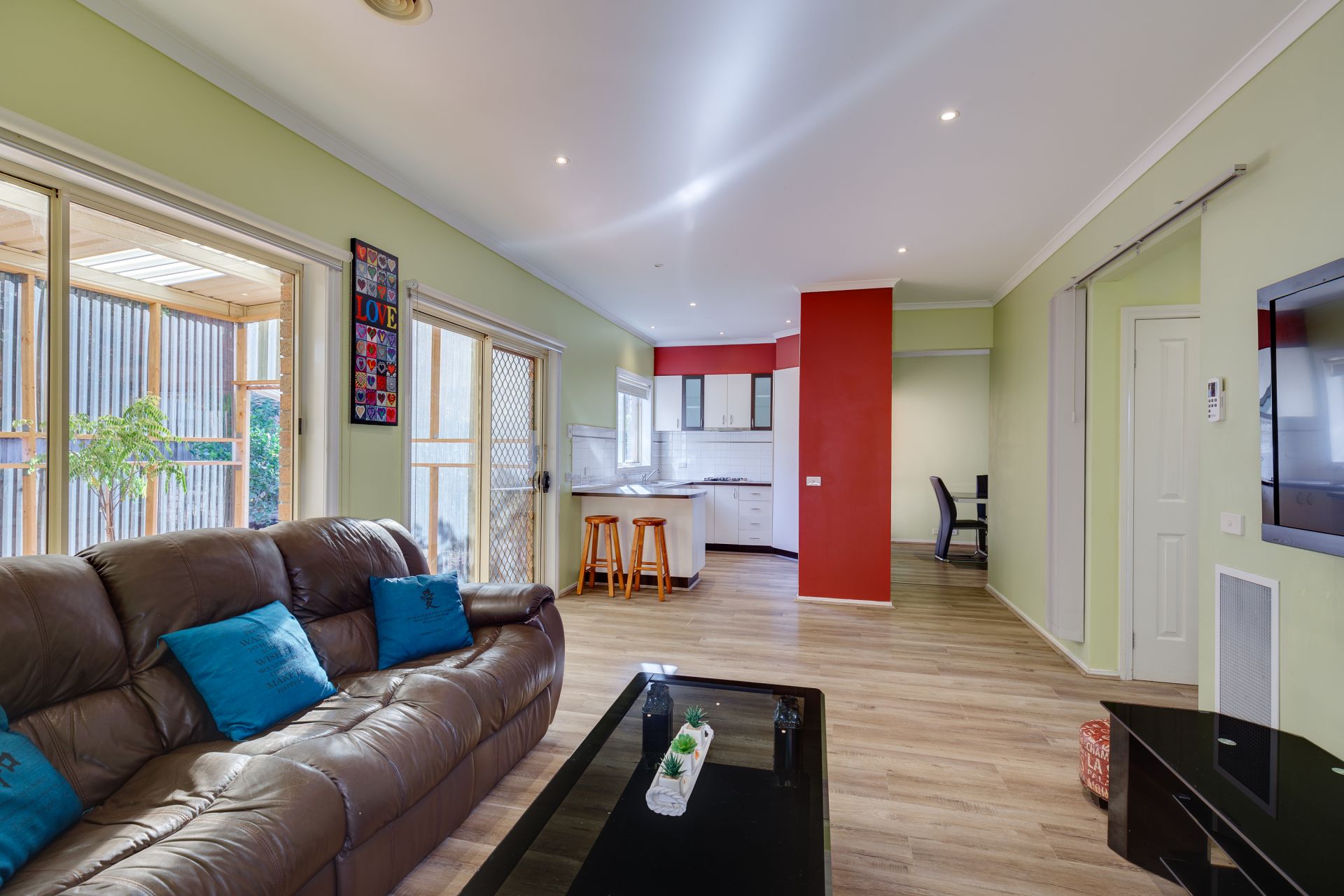 2 Hummingbird Place South Morang, South Morang - Thumbnail 7