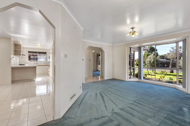 5 Mark Court, Seabrook - Thumbnail 3