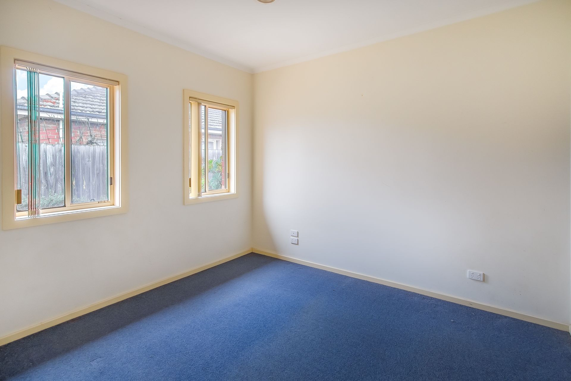 Real Estate For Lease 3/220 Spring Street Reservoir , VIC