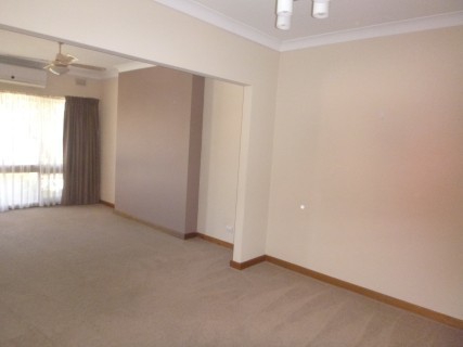 3/28  Elston Street Brooklyn Park 5032