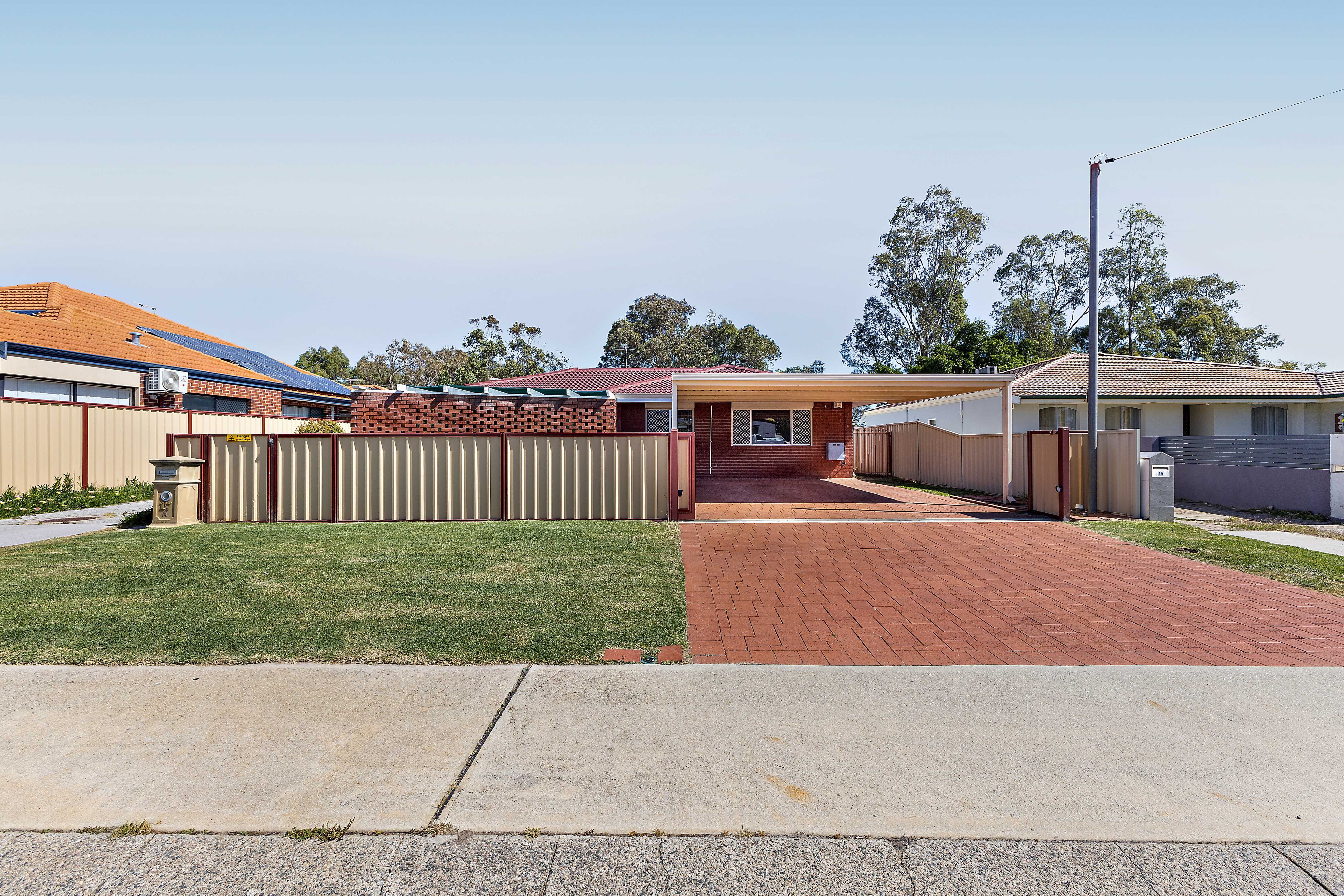 17A Clovertree Street, Maddington