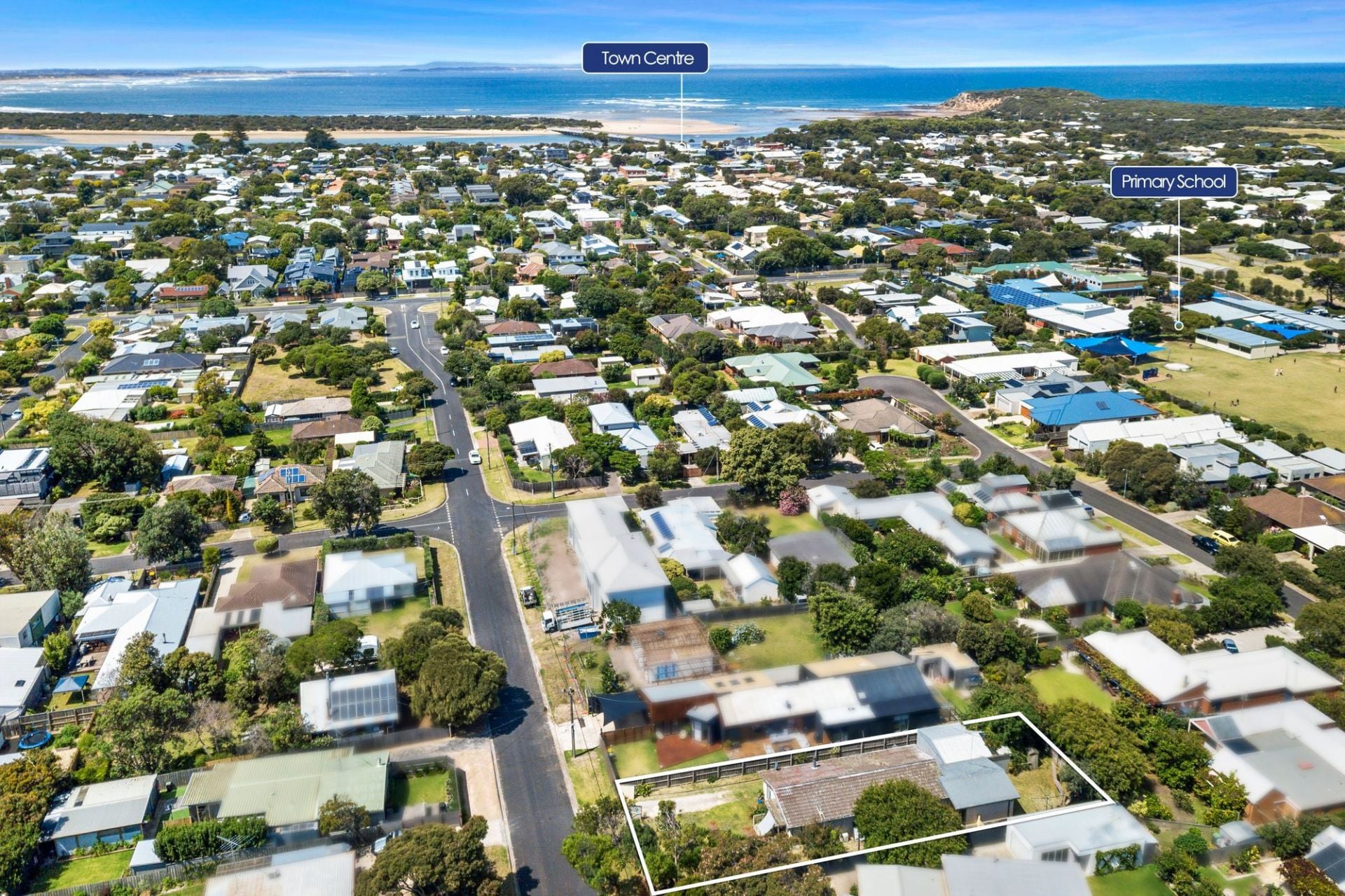 17 Thomson Drive Barwon Heads VIC, Barwon Heads - Thumbnail 2