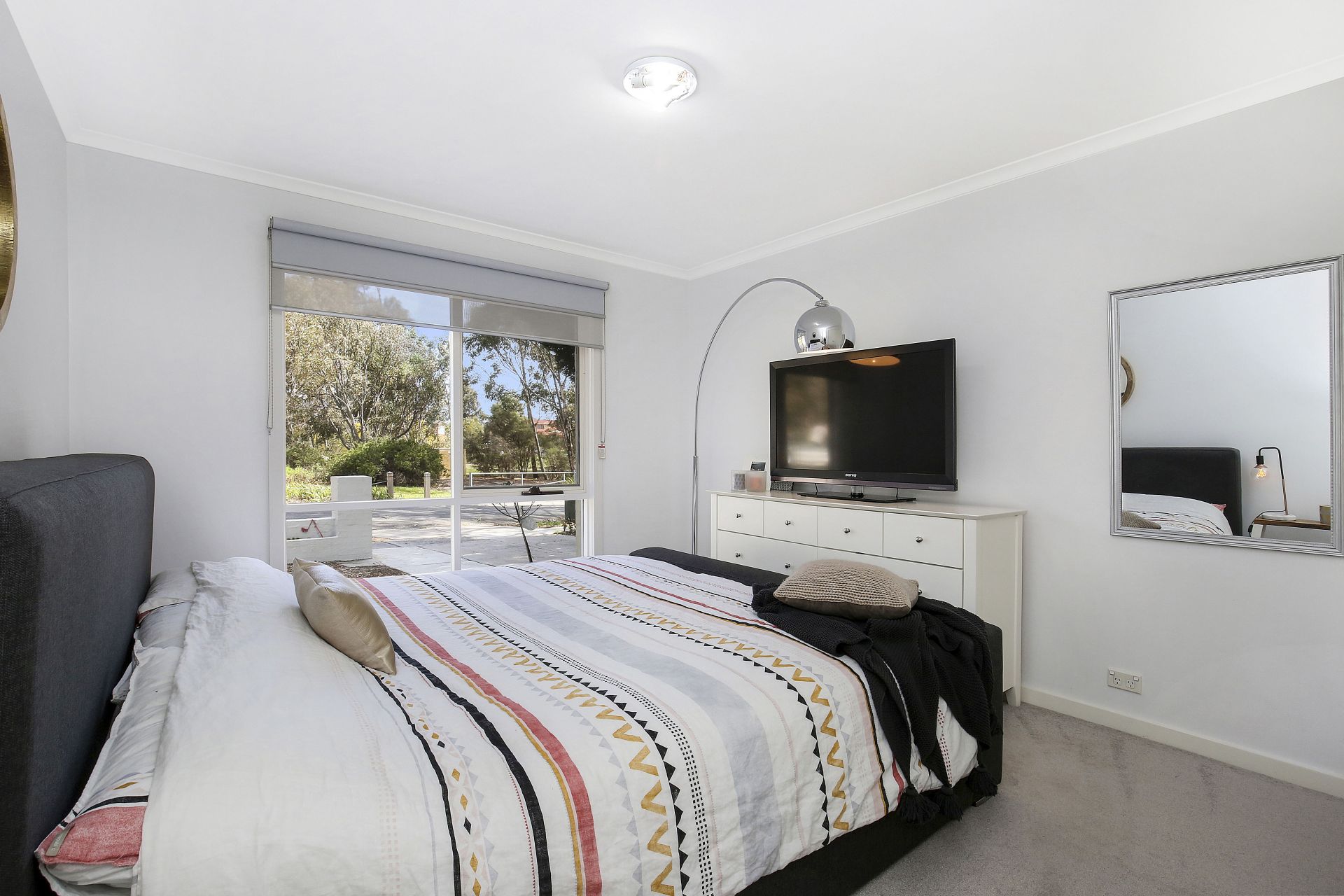 Low Maintenance Living With Contemporary Styling