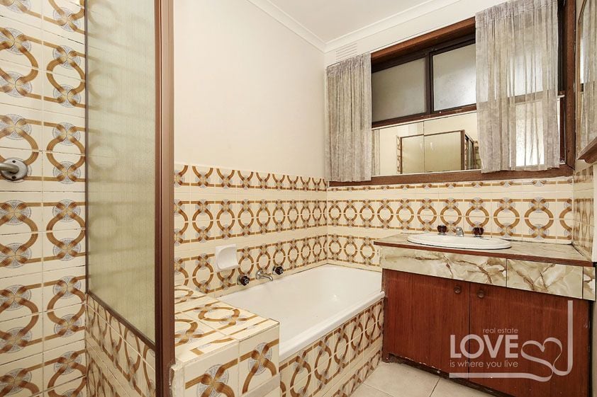 FRESHLT PAINTED THROUGHOUT - TWO BEDROOM VILLA UNIT