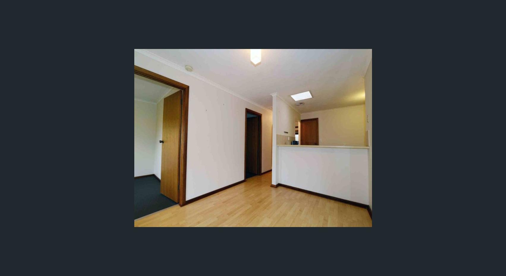 35 Banks Road  Woodcroft 5162