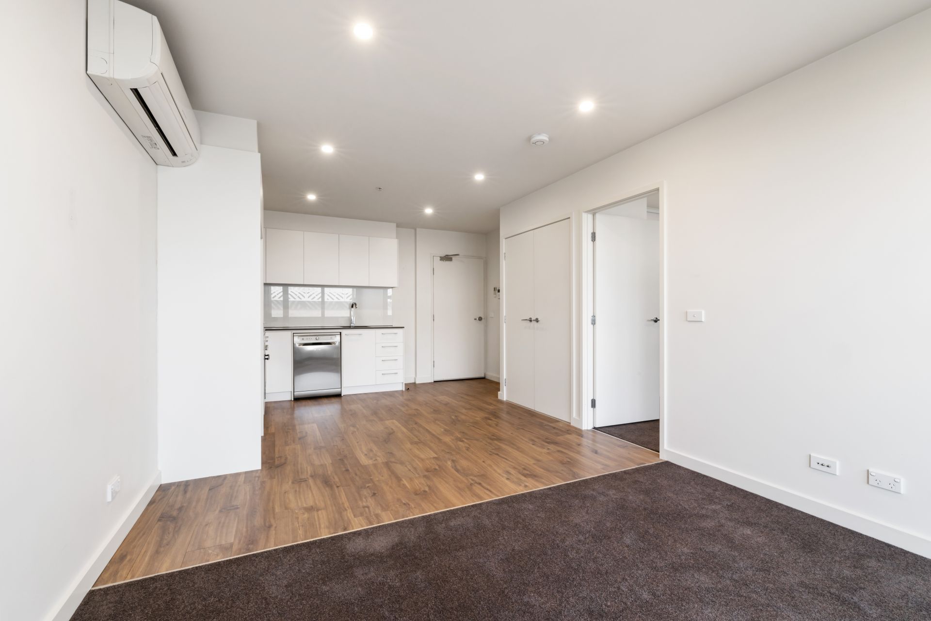 Modern Apartment in Prime Preston Location