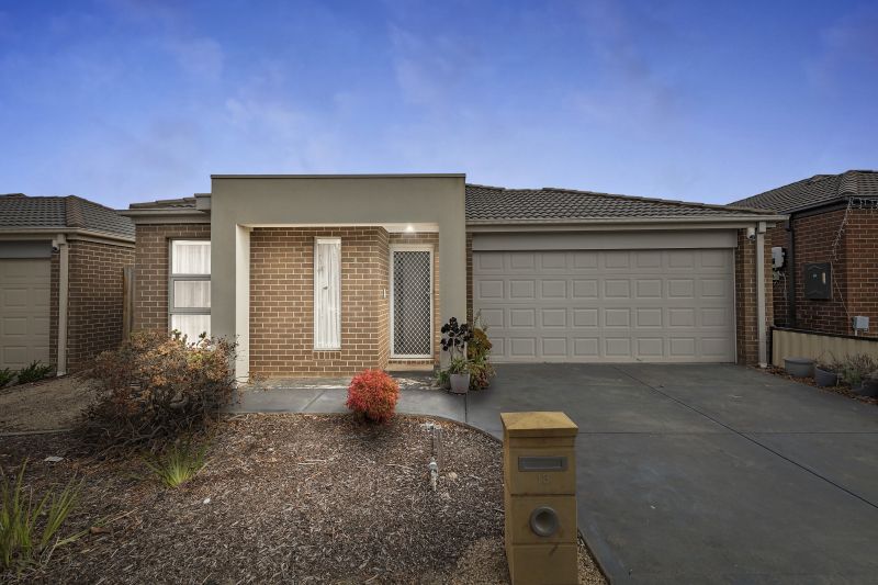 13 Bassetts Road, Doreen