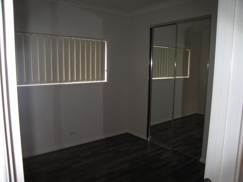 MODERN 2 BEDROOM UNIT!