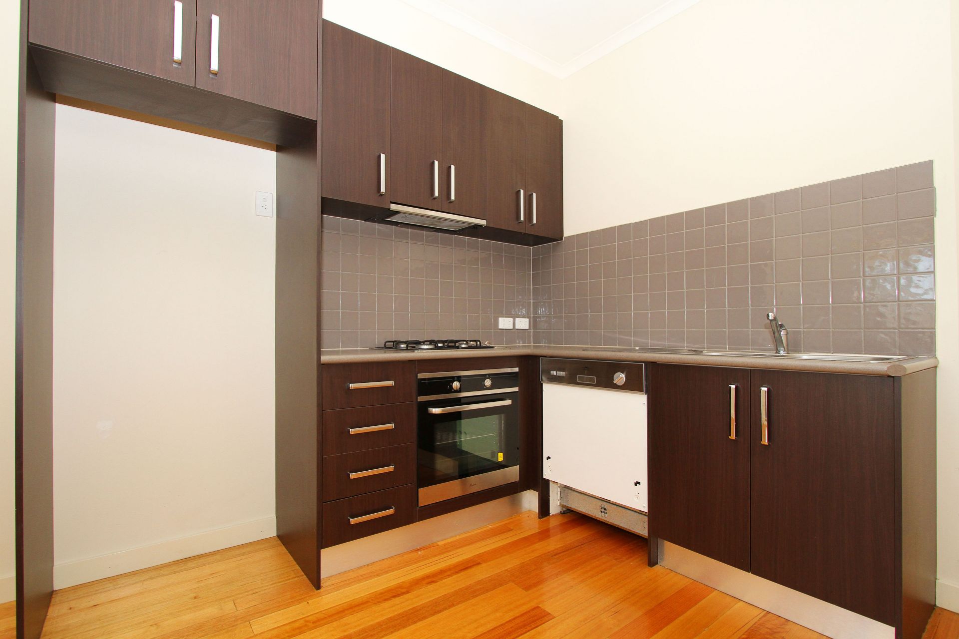AFFORDABLE LIVING IN PRIME LOCATION!